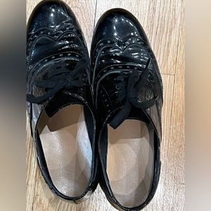 Luigi Traini black patent leather moccasins 38
